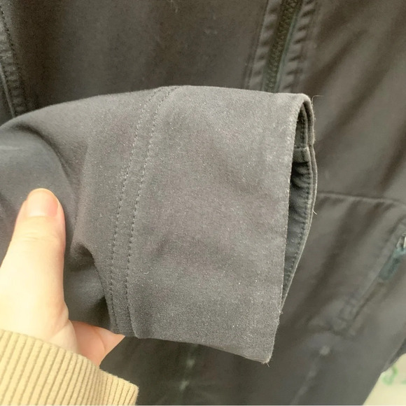 Lululemon Apres Run Black Rain Jacket 6 - Picture 5 of 9